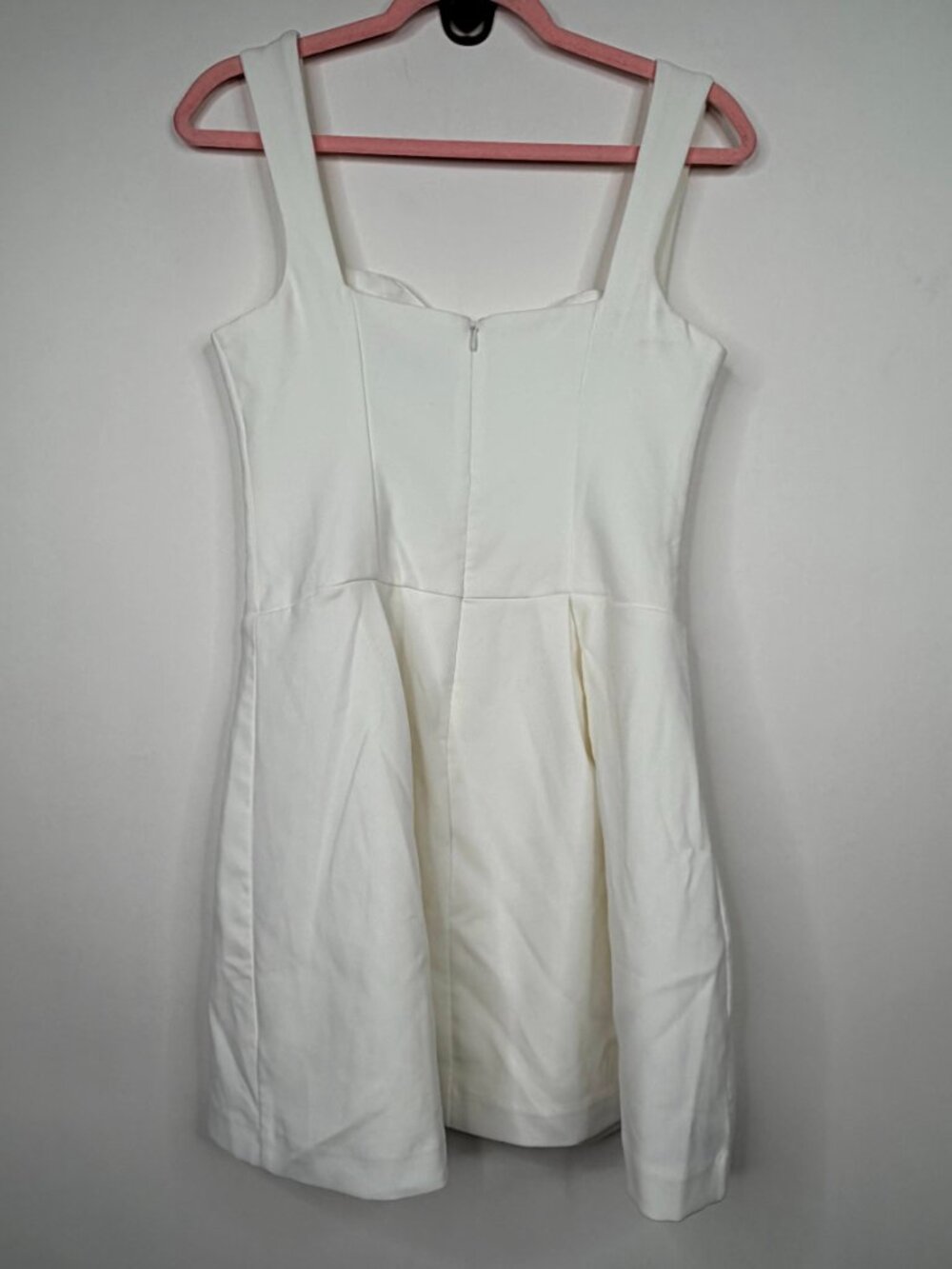 NWT Runway The Label Bethani Mini Dress in White Large #A4044 - Picture 5 of 9